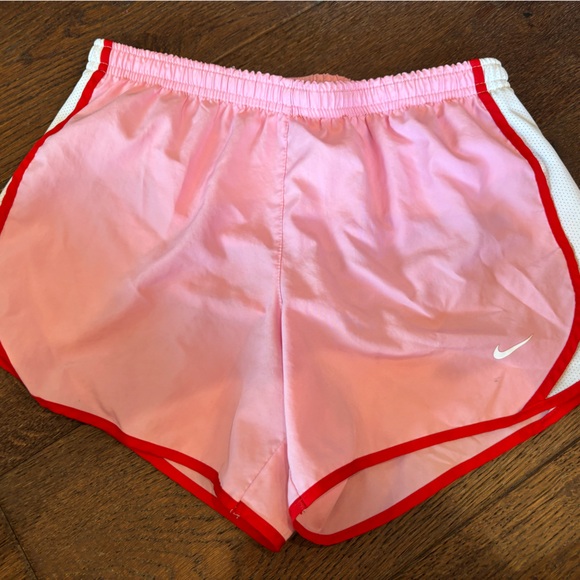 Nike Pink Athletic Shorts‎ - Picture 1 of 7